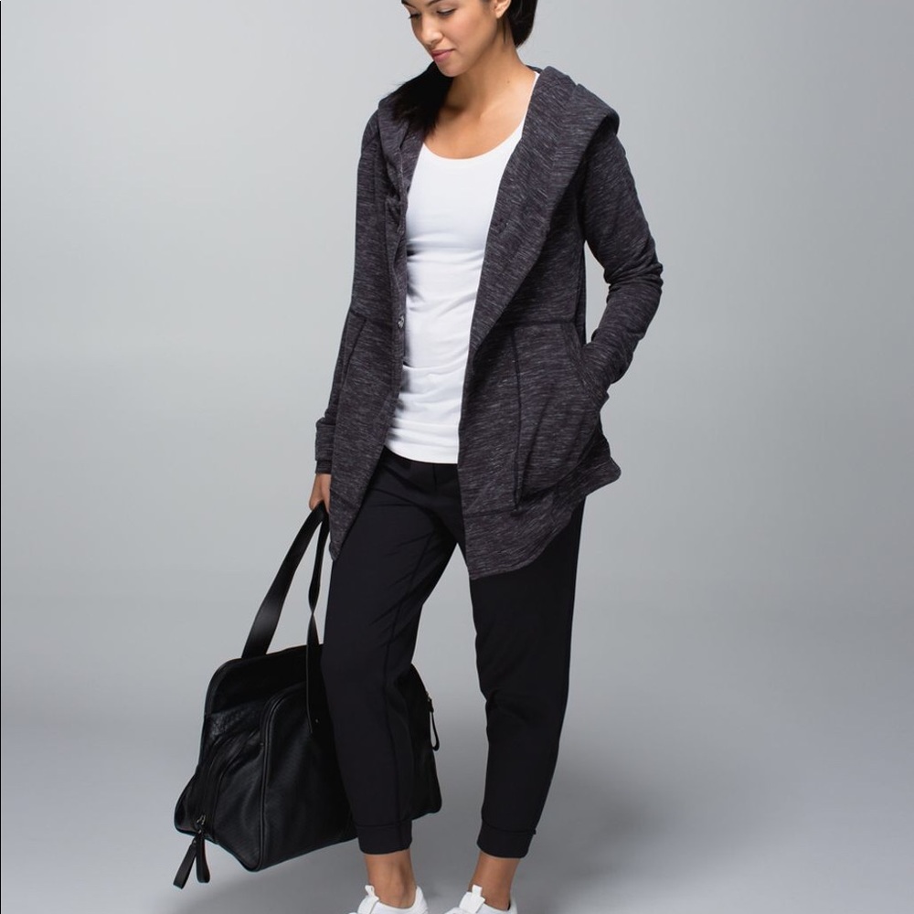 Lululemon Find Your Centre Wrap